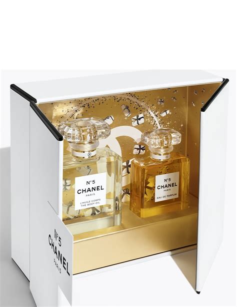 cofanetto chanel n.5 prezzo|Acquista CHANEL N°5 Coffret su Rinascente.